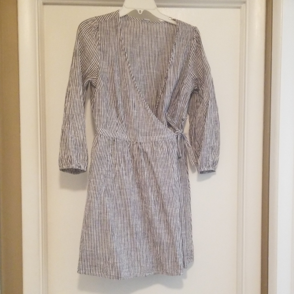 Blue and white stripe old navy wrap dress